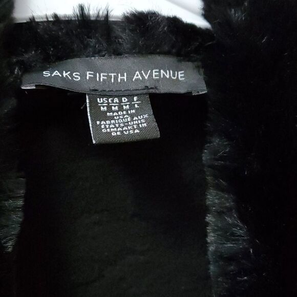 Saks Fifth Ave Ladies Faux Fur Trimmed Wrap/Shawl - Picture 2 of 12